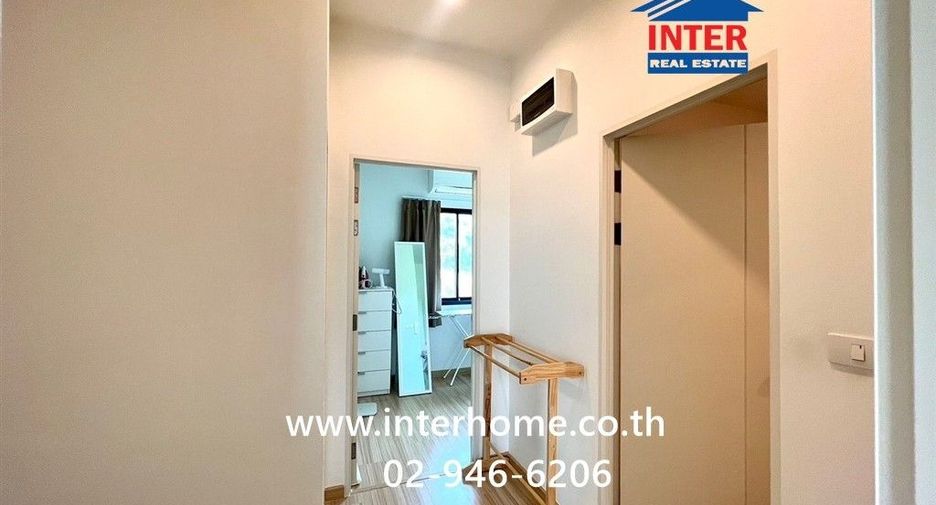 Casa adosada en venta de 3 habitaciones en Nong Khaem, Bangkok