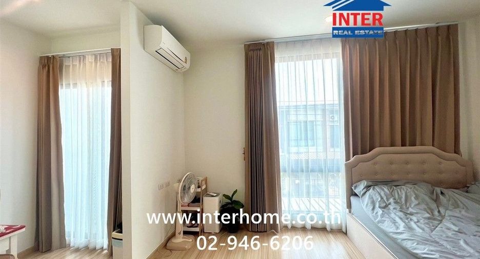 Casa adosada en venta de 3 habitaciones en Nong Khaem, Bangkok