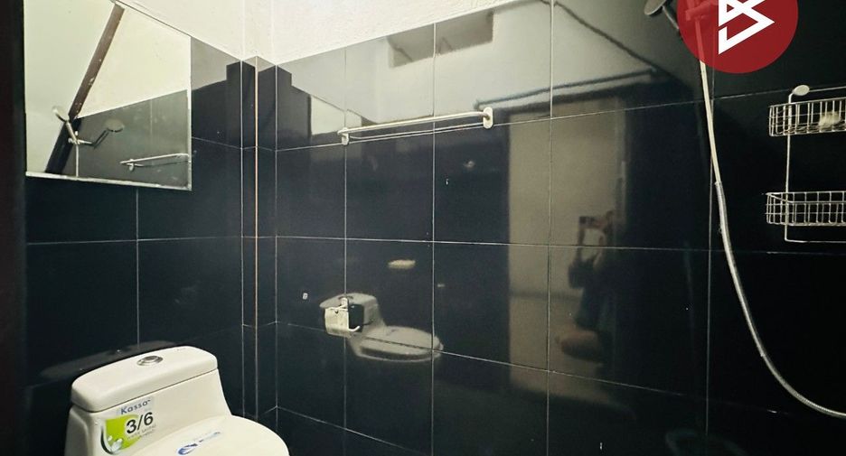 For sale 2 ベッドルーム townhouse in Phra Samut Chedi, Samut Prakan