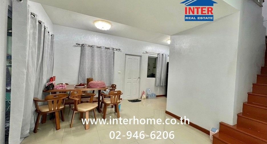 For sale 3 ベッドルーム townhouse in Bang Khun Thian, Bangkok