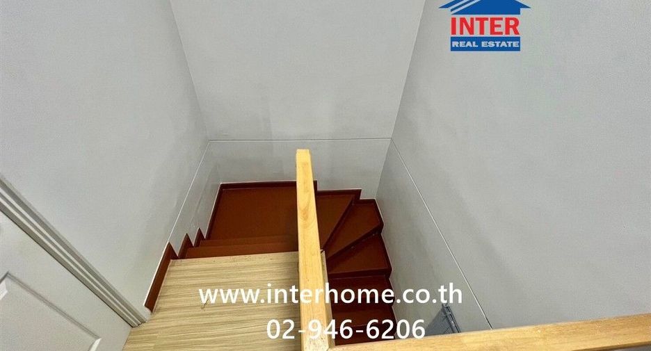 For sale 3 ベッドルーム townhouse in Bang Khun Thian, Bangkok