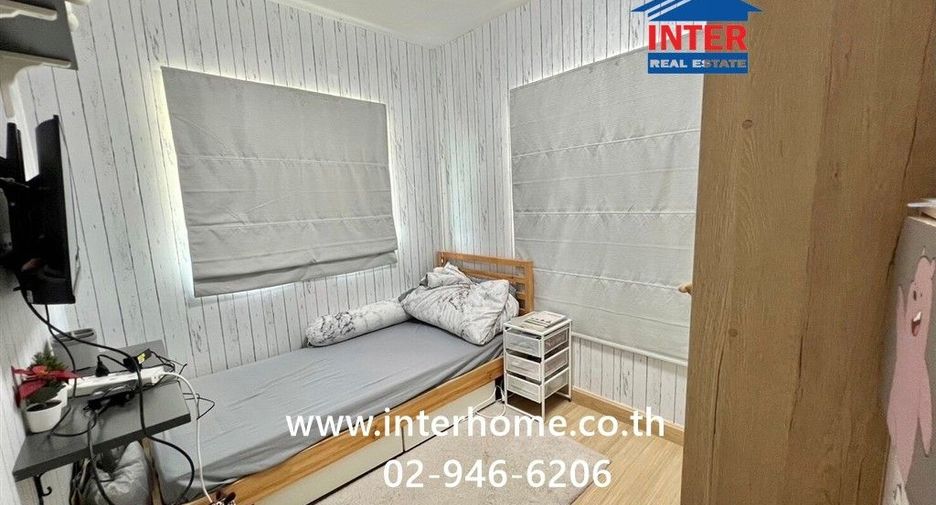 For sale 3 ベッドルーム townhouse in Bang Khun Thian, Bangkok