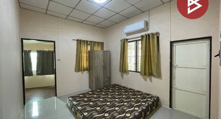 For sale 2 bedrooms townhouse in Mueang Nakhon Pathom, Nakhon Pathom