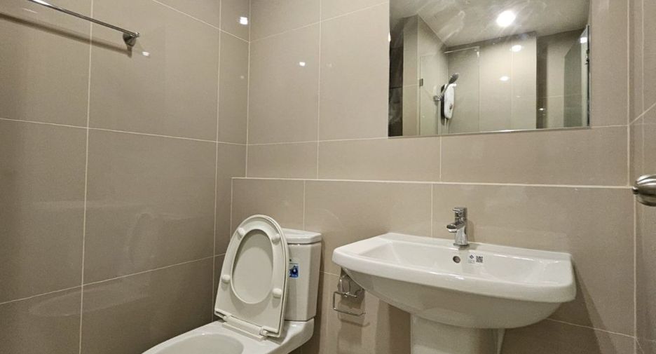 For sale 1 Beds condo in Mueang Samut Prakan, Samut Prakan