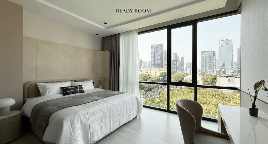 For rent 2 bedrooms condo in Khlong Toei, Bangkok