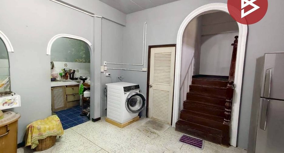 For sale 7 bedrooms townhouse in Pak Kret, Nonthaburi