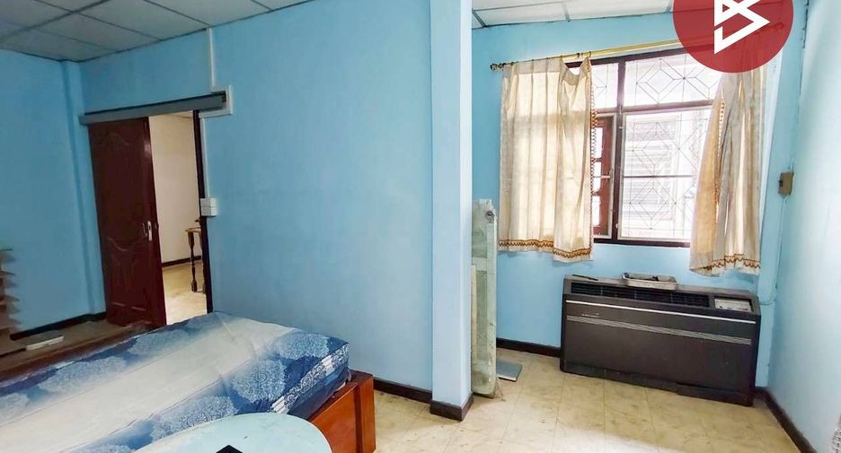 For sale 7 bedrooms townhouse in Pak Kret, Nonthaburi