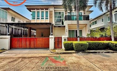 For sale 3 bedrooms house in Khan Na Yao, Bangkok