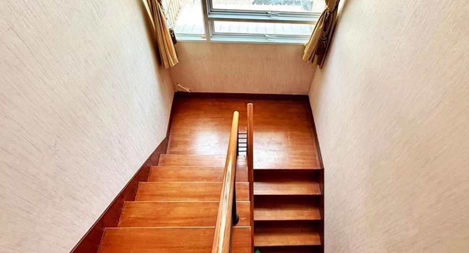 For sale 3 bedrooms house in Khan Na Yao, Bangkok
