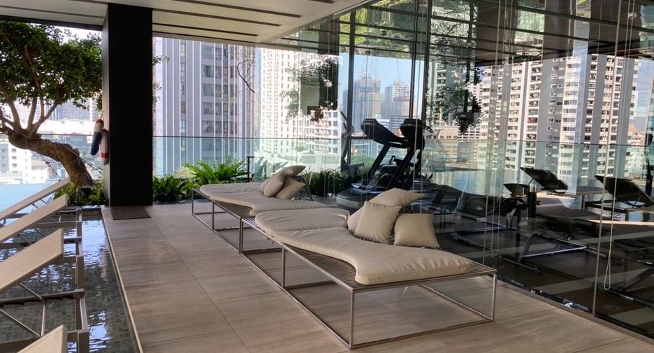 Wohnung zur Miete mit 2 Zimmer in Pathum Wan, Bangkok