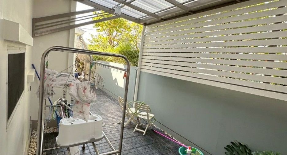For sale 3 bedrooms house in Khlong Luang, Pathum Thani