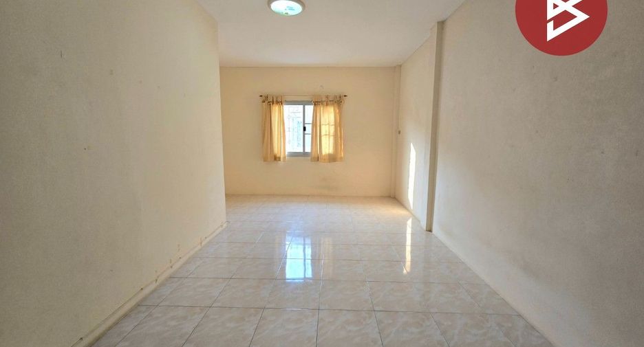For sale 4 bedrooms townhouse in Phra Samut Chedi, Samut Prakan