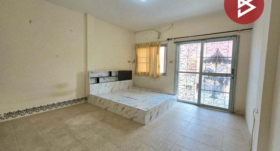 For sale 4 bedrooms townhouse in Phra Samut Chedi, Samut Prakan