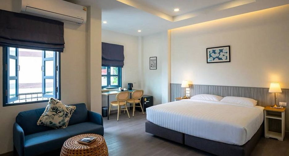 For sale 8 bedrooms hotel in Mueang Chiang Mai, Chiang Mai
