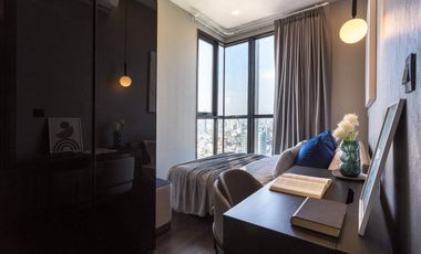 Condo en alquiler y en venta de 3 habitaciones en Watthana, Bangkok