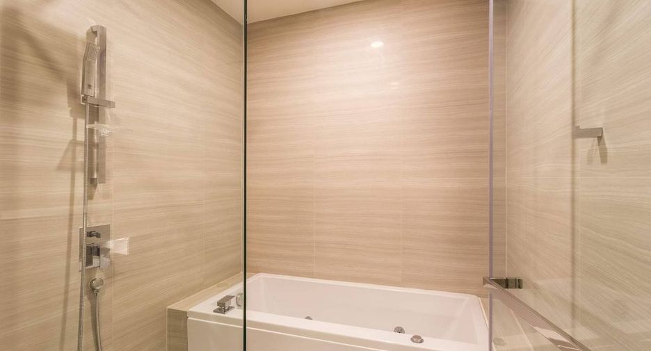 For rent and for sale 3 bedrooms condo in Watthana, Bangkok