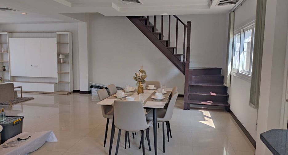 For sale 2 bedrooms villa in Bang Lamung, Chonburi