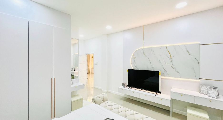 For sale 3 bedrooms house in Bang Lamung, Chonburi