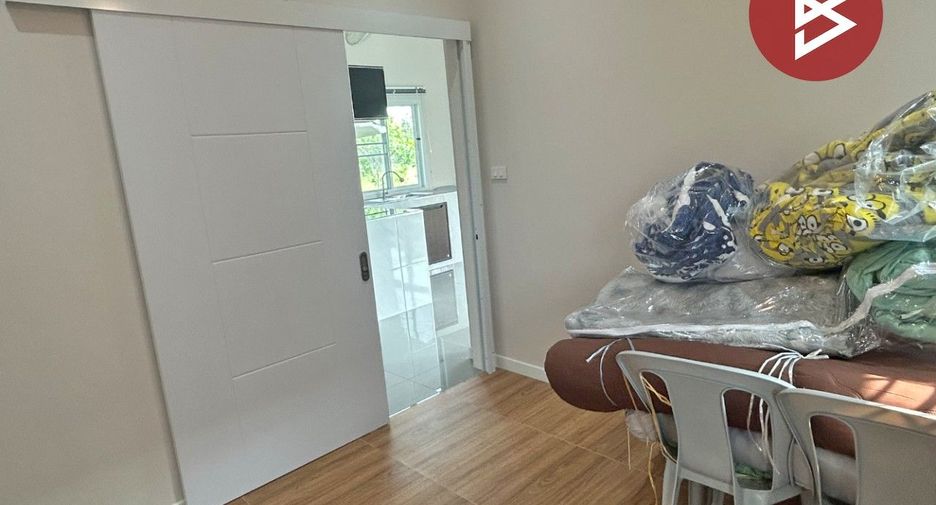 For sale 2 ベッドルーム house in Ban Bueng, Chonburi