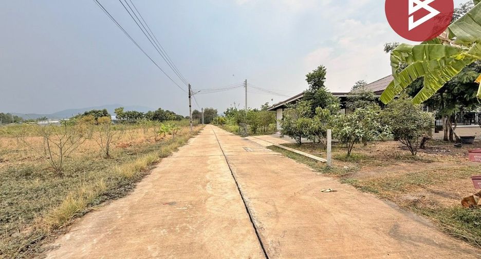 For sale 2 ベッドルーム house in Ban Bueng, Chonburi