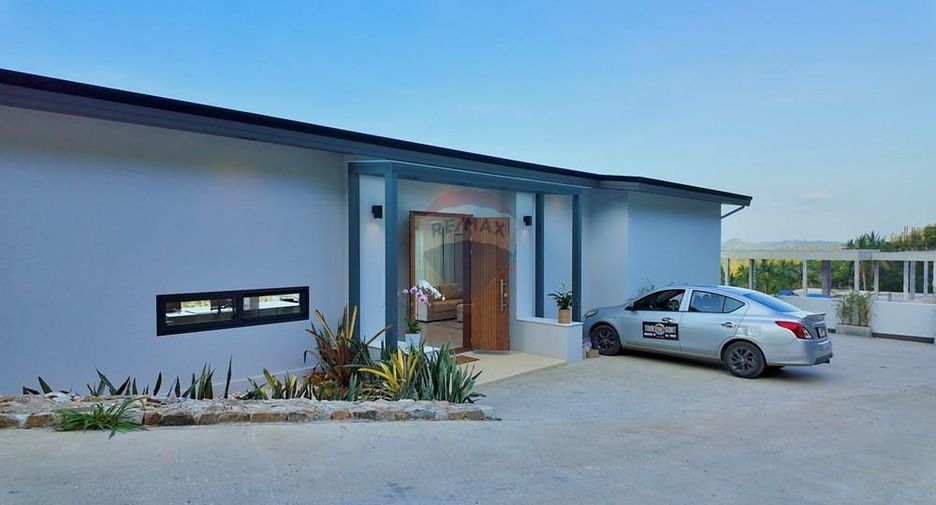 For sale 4 bedrooms villa in Ko Samui, Surat Thani
