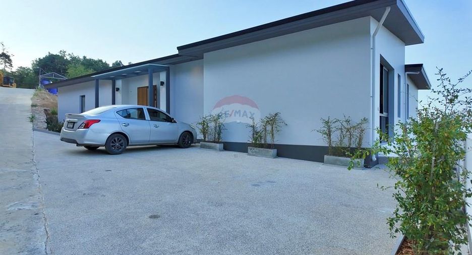 For sale 4 bedrooms villa in Ko Samui, Surat Thani