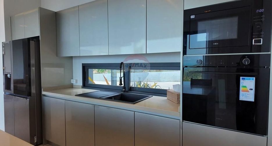 For sale 4 bedrooms villa in Ko Samui, Surat Thani