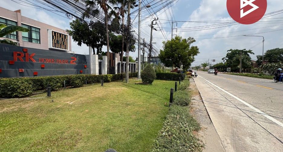 For sale 5 bedrooms house in Lat Krabang, Bangkok