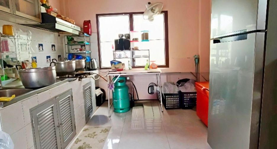 For sale 4 bedrooms house in Lam Luk Ka, Pathum Thani