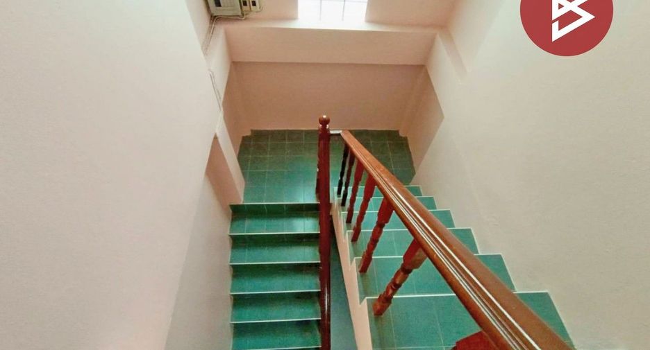 For sale 4 bedrooms house in Lam Luk Ka, Pathum Thani