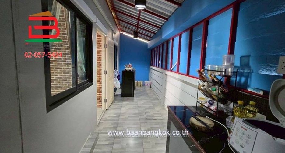 For sale 2 bedrooms townhouse in Pluak Daeng, Rayong