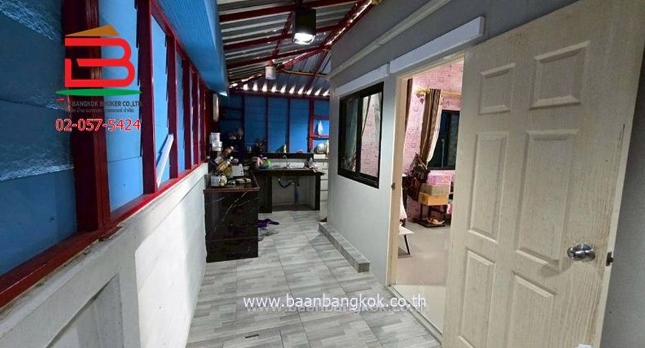 For sale 2 bedrooms townhouse in Pluak Daeng, Rayong