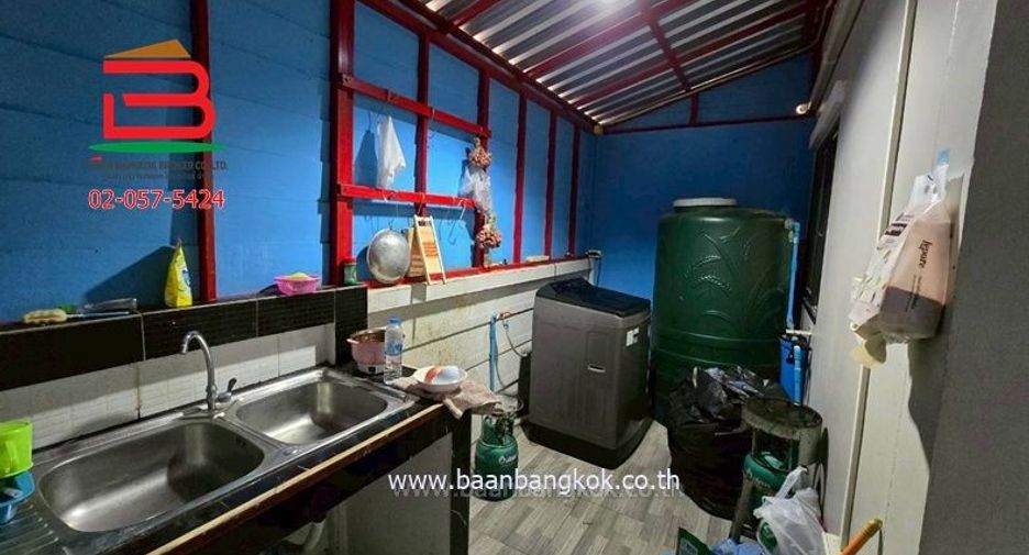 For sale 2 bedrooms townhouse in Pluak Daeng, Rayong