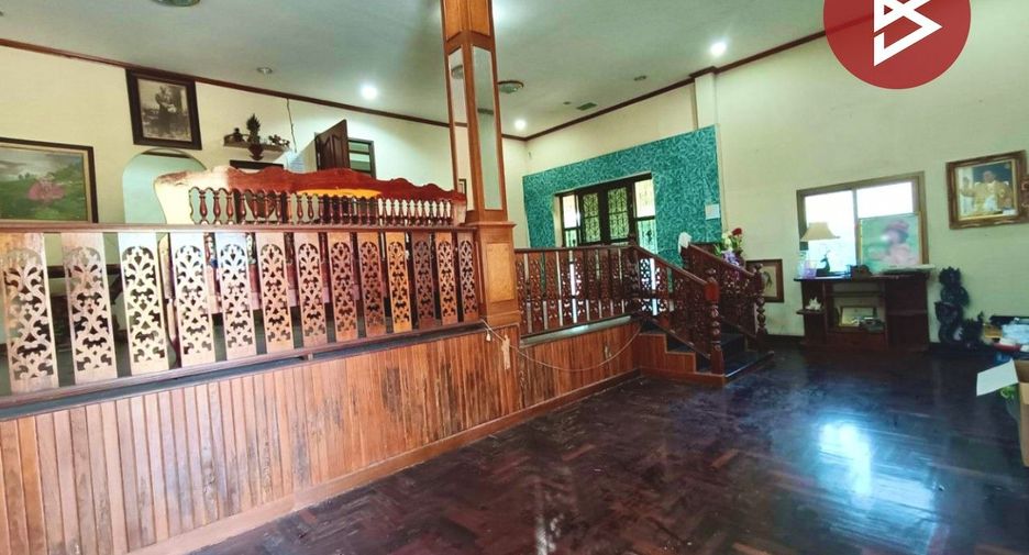 Haus zum Kauf mit 4 Zimmer in Mueang Ratchaburi, Ratchaburi