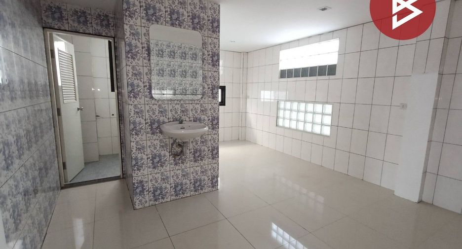 For rent and for sale 4 bedrooms retail Space in Chom Thong, Bangkok