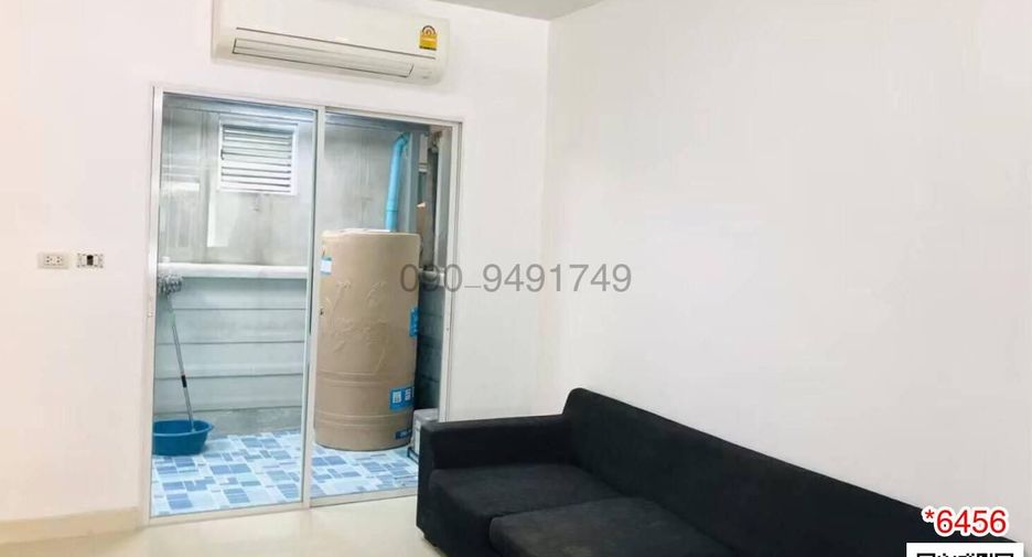 For rent 3 bedrooms townhouse in Lat Phrao, Bangkok