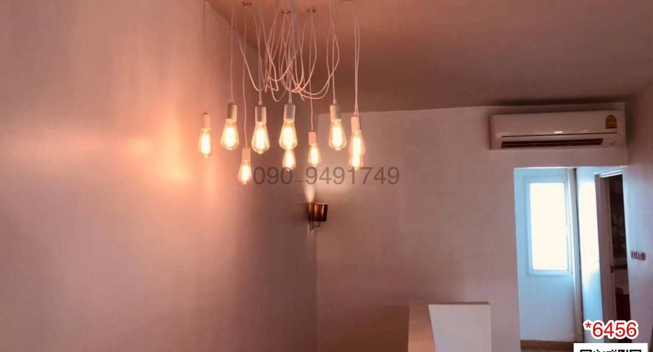 For rent 3 bedrooms townhouse in Lat Phrao, Bangkok