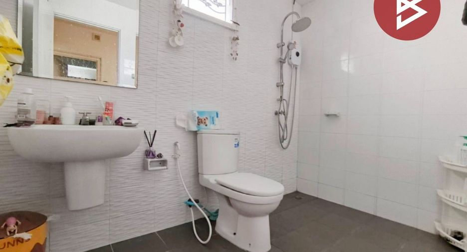 Reihenhaus zum Kauf mit 3 Zimmer in Bang Phli, Samut Prakan
