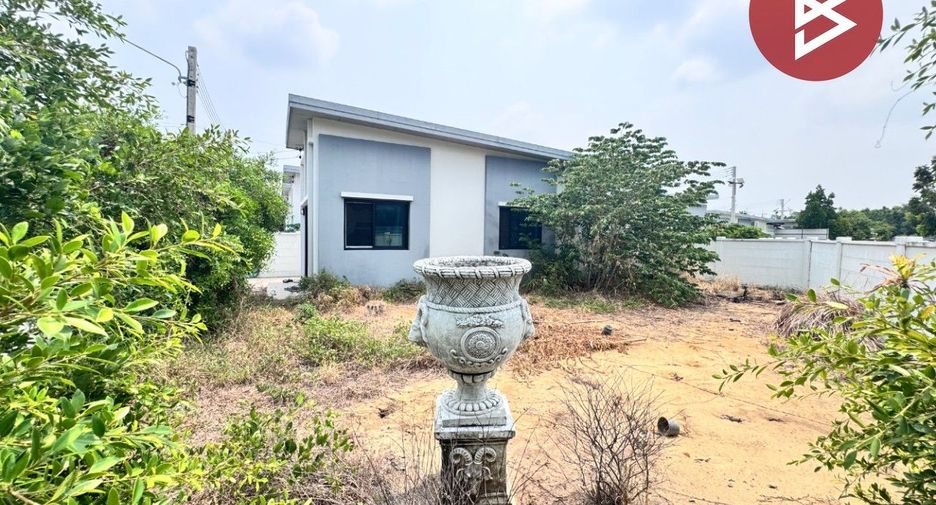 Casa adosada en venta de 2 habitaciones en Sam Khok, Pathum Thani