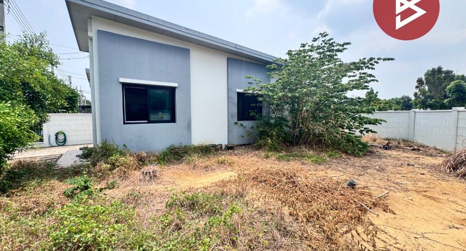 Casa adosada en venta de 2 habitaciones en Sam Khok, Pathum Thani