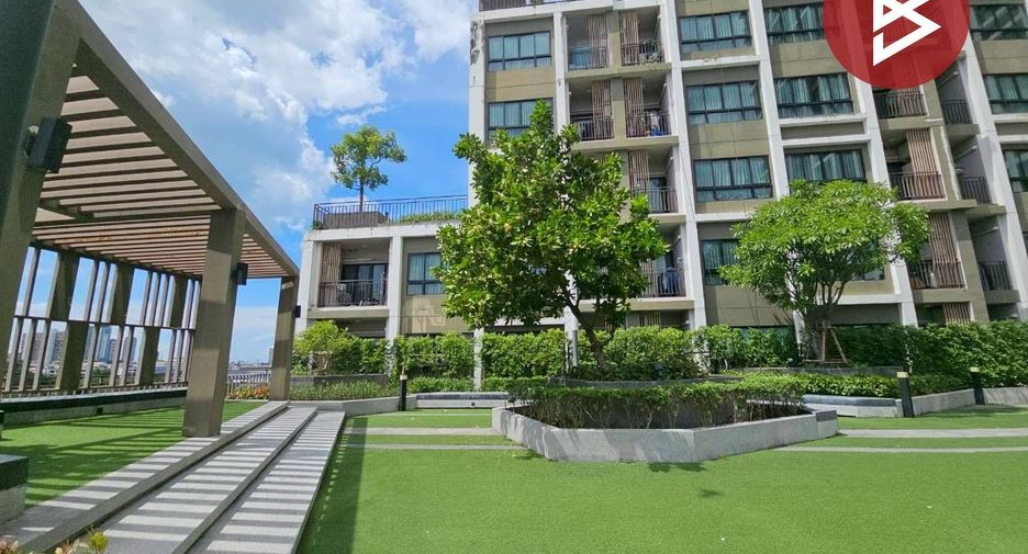 For sale 1 bed condo in Si Racha, Chonburi