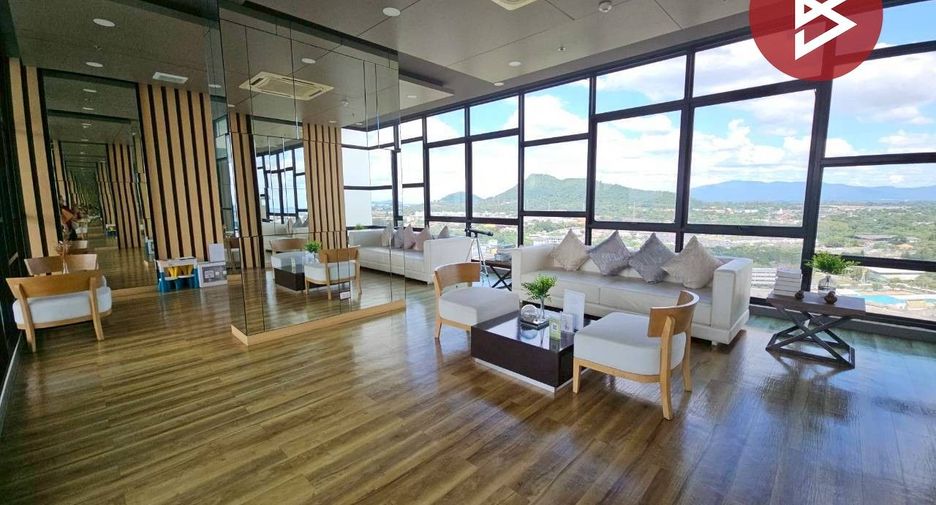 For sale 1 bed condo in Si Racha, Chonburi