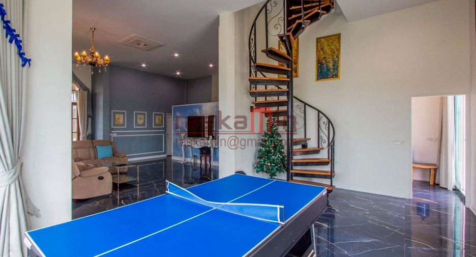 For rent 6 bedrooms villa in Bang Lamung, Chonburi