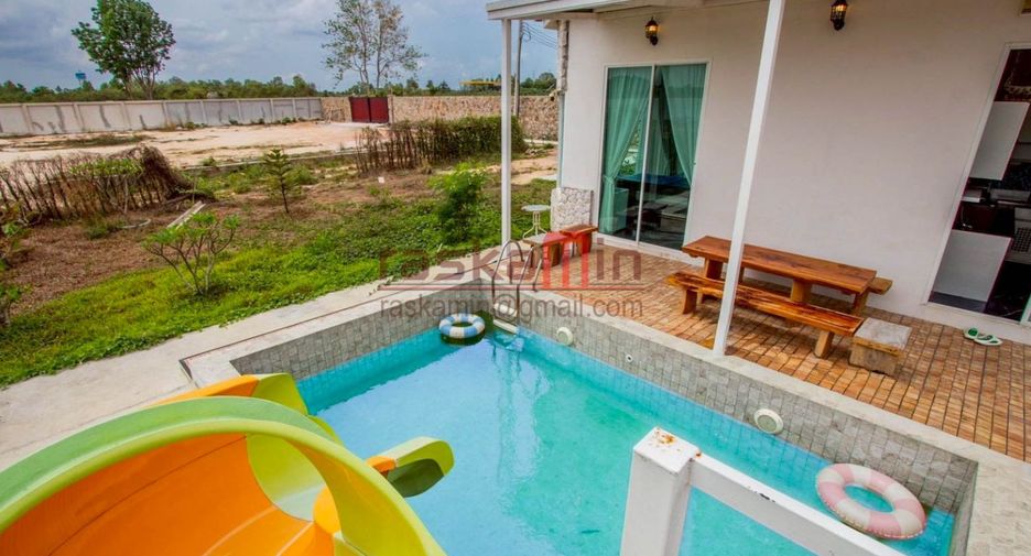 For rent 6 bedrooms villa in Bang Lamung, Chonburi