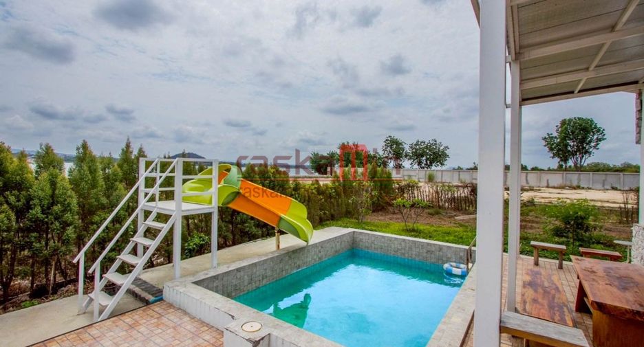 For rent 6 bedrooms villa in Bang Lamung, Chonburi
