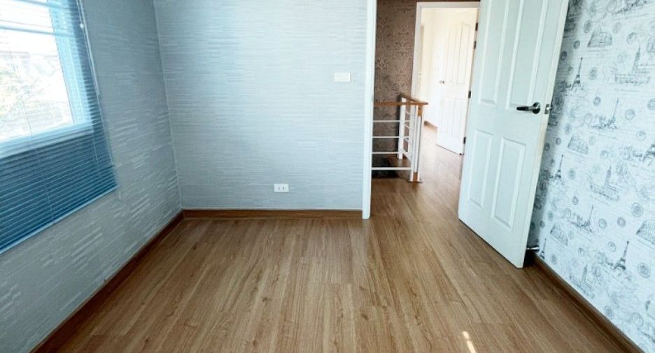 For sale 4 ベッドルーム house in Mueang Pathum Thani, Pathum Thani