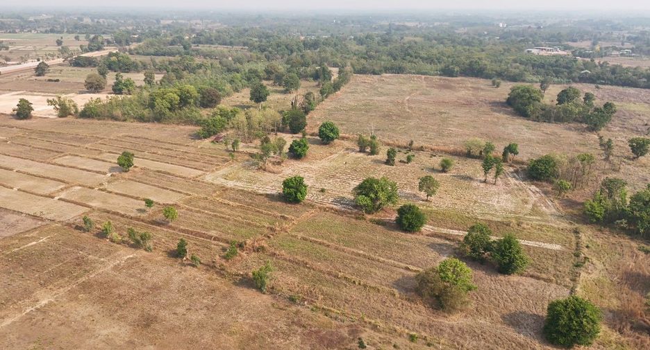Продажа Участок в Mueang Udon Thani, Удонтани
