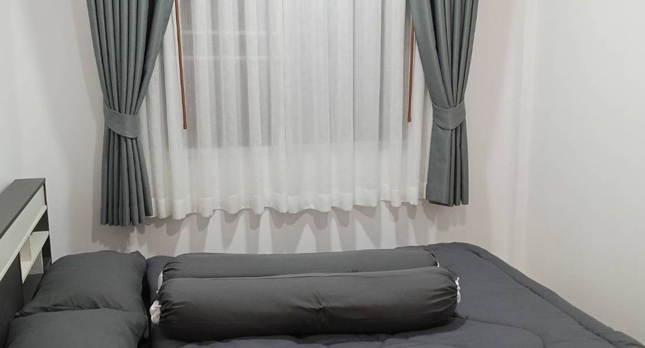 For rent 3 bedrooms townhouse in Bang Lamung, Chonburi