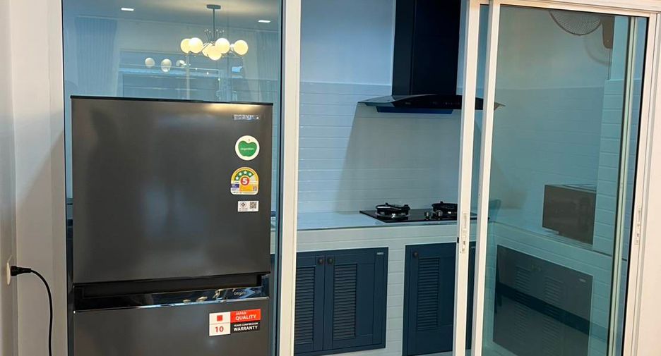 For rent 3 bedrooms townhouse in Bang Lamung, Chonburi