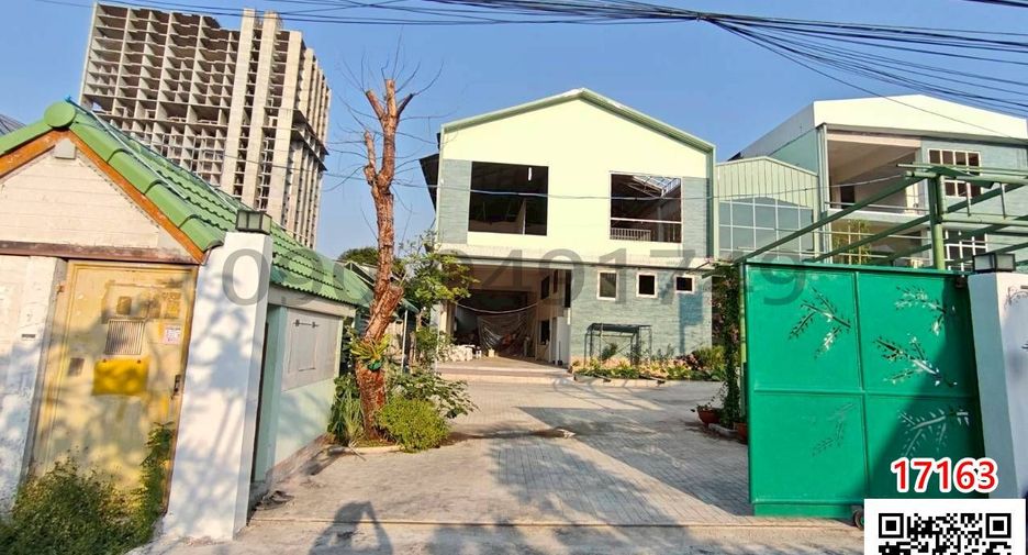 For rent retail Space in Mueang Nonthaburi, Nonthaburi